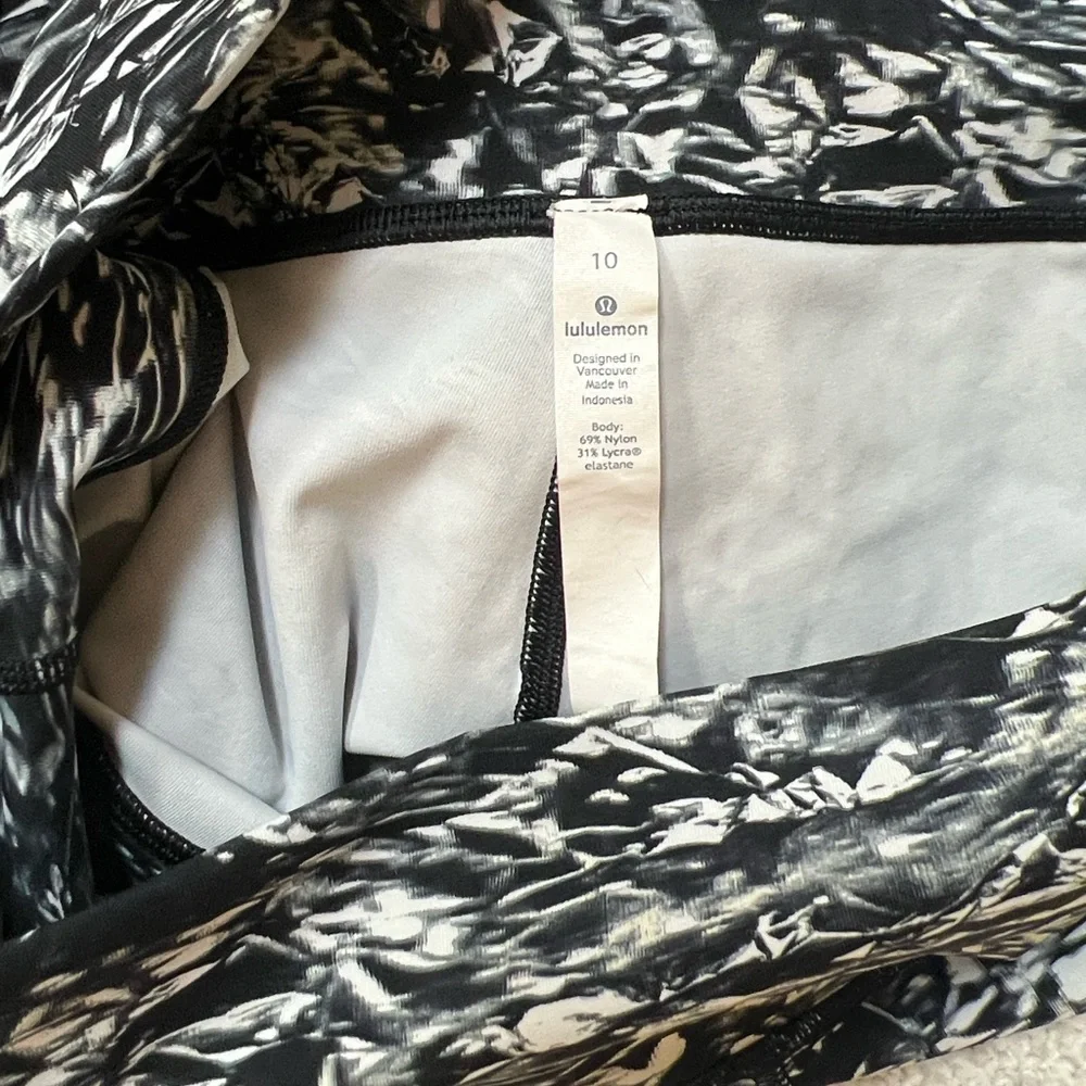 lululemon leggings- size 10 - Picture 6 of 7
